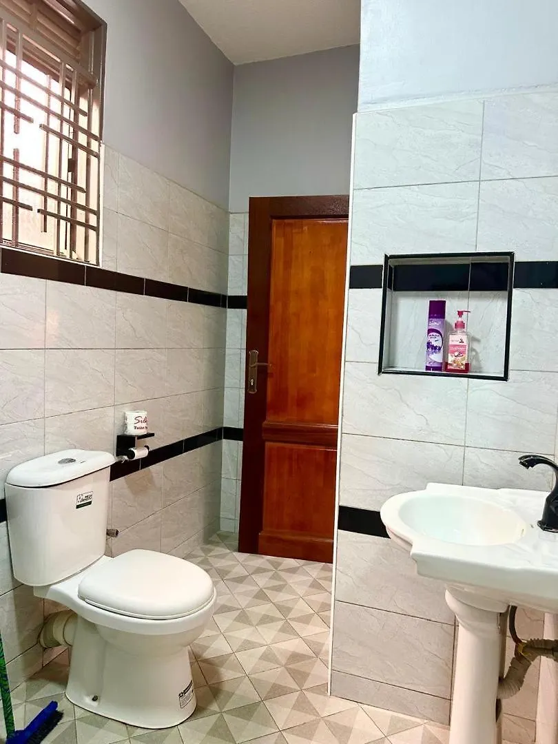 Ron Haven Homes Kampala Apartamento